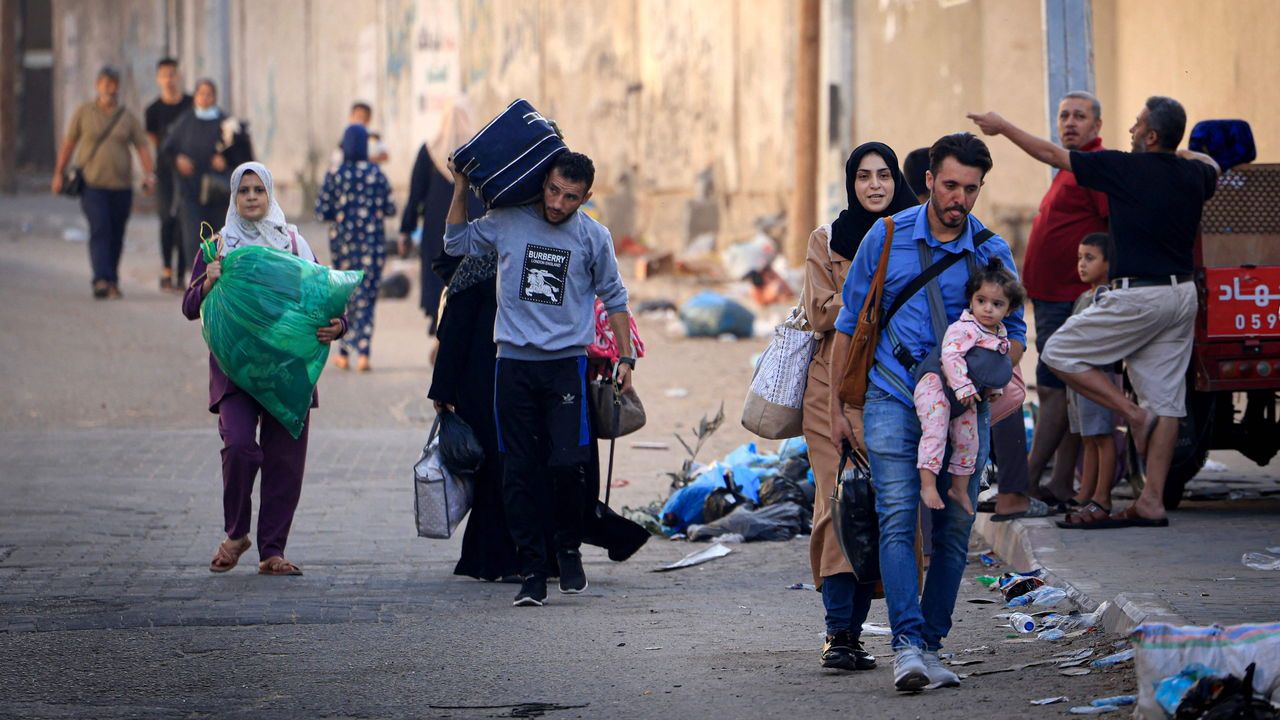 UN Security Council Adopts Resolution on Gaza Aid; Differences Emerge Over Ceasefire
