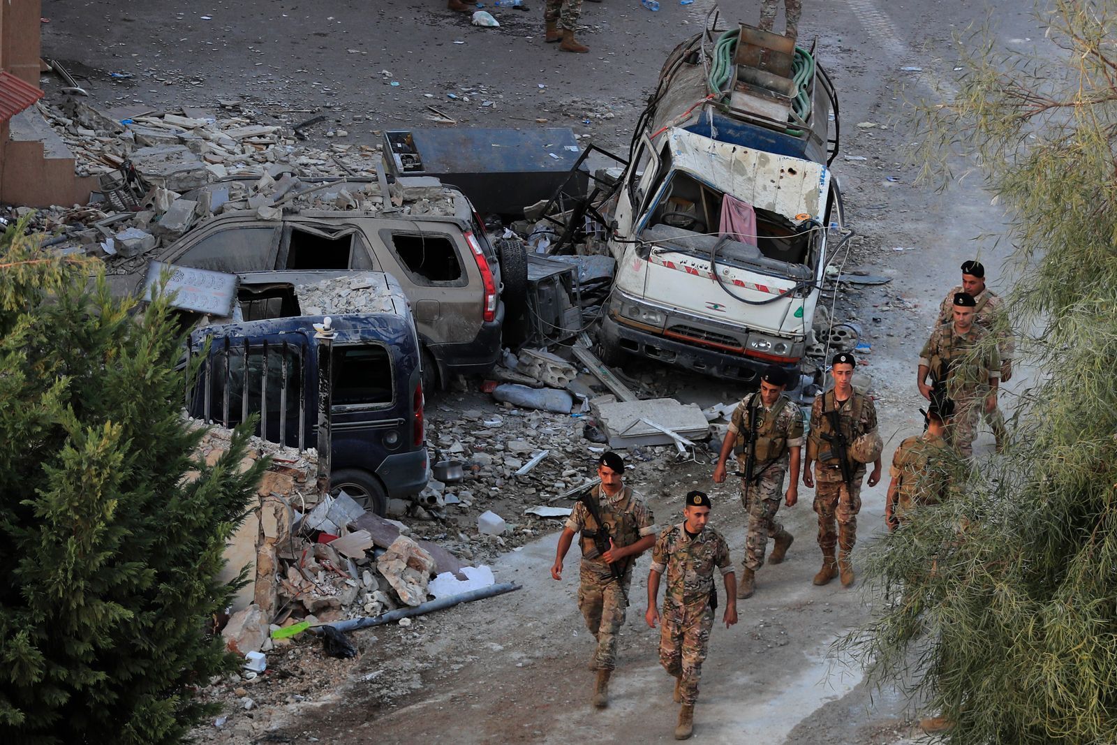 Escalating Israel-Lebanon Tensions Amid Warnings Over Strikes on UN Peacekeepers and Civilian Casualties in Gaza